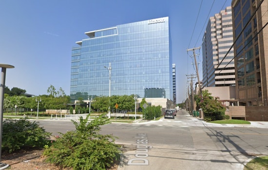 Coastal Italian Scilla Drops Anchor in Preston Center Power Tower