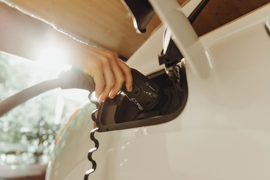 Colorado Blows Climate Deadline While Showering Cash On EVs