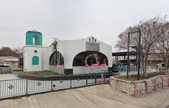 Con Amor Slides Into Mint-Green Deco Hot Spot On Fredericksburg