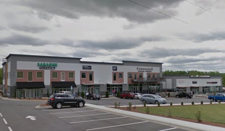 Concord’s New Cigar Hangout Tees Up Bourbon Pours And Indoor Fairways