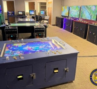 Cops Bust Triple Gambling Den Hidden In Moiliʻili Walk-Up