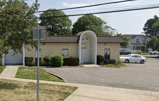 Cops Hit Hicksville Strip Of Spas In Vice Sweep, Eight Women Nabbed