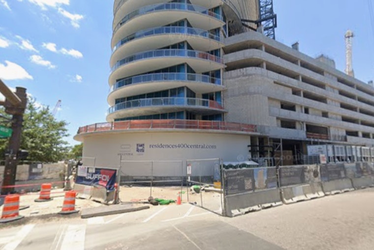 Cops Hunt Duo After $96K Smash-Up At St. Pete’s Tallest Tower