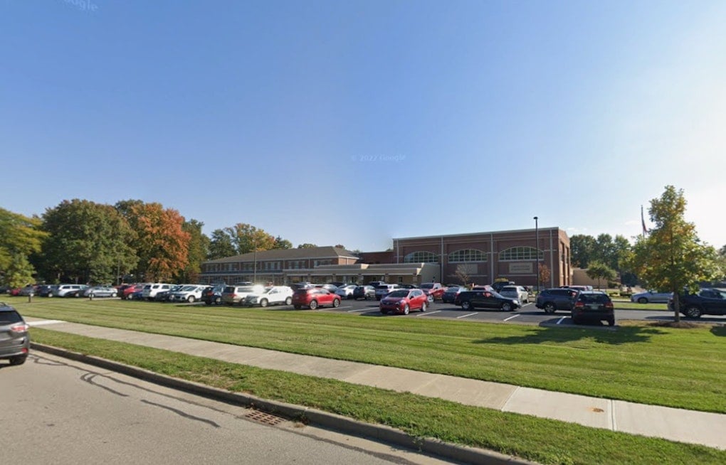 Cops Rush In After Berea 11-Year-Old Flashes Knife, Stun Gun Outside Grindstone Elementary