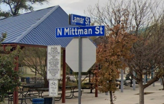 Cops Swarm Lamar Street After Reports Of Several Victims On East Side