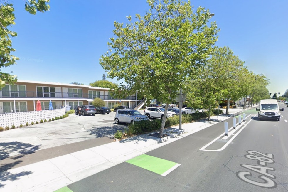 Coronet Motel On The Chopping Block As Six-Story Housing Plan Hits Palo Alto