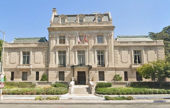 Cosmos Club Plots Artsy Café Invasion of Dupont Circle