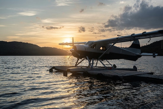 Crowd Watches In Shock As Seaplane Splashes Into East River, All 10 Survive