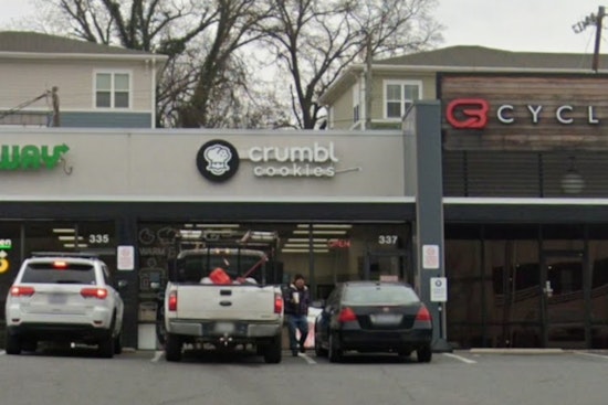 South Charlotte Crumbl Melts Down As Staff Do Hair Beside Cookie Prep