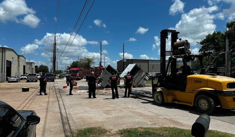 Cunningham Chaos As Big Rig Drops Two Giant Transformers In Northwest Houston