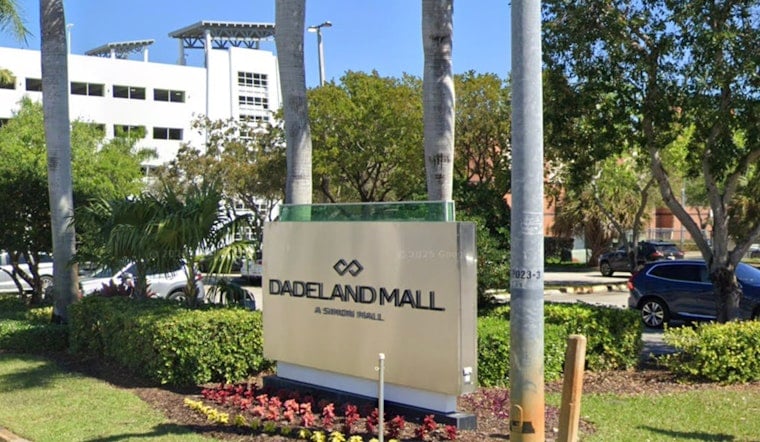 Dadeland Mall Bags Sleek New Shops As Kendall Crowds Surge