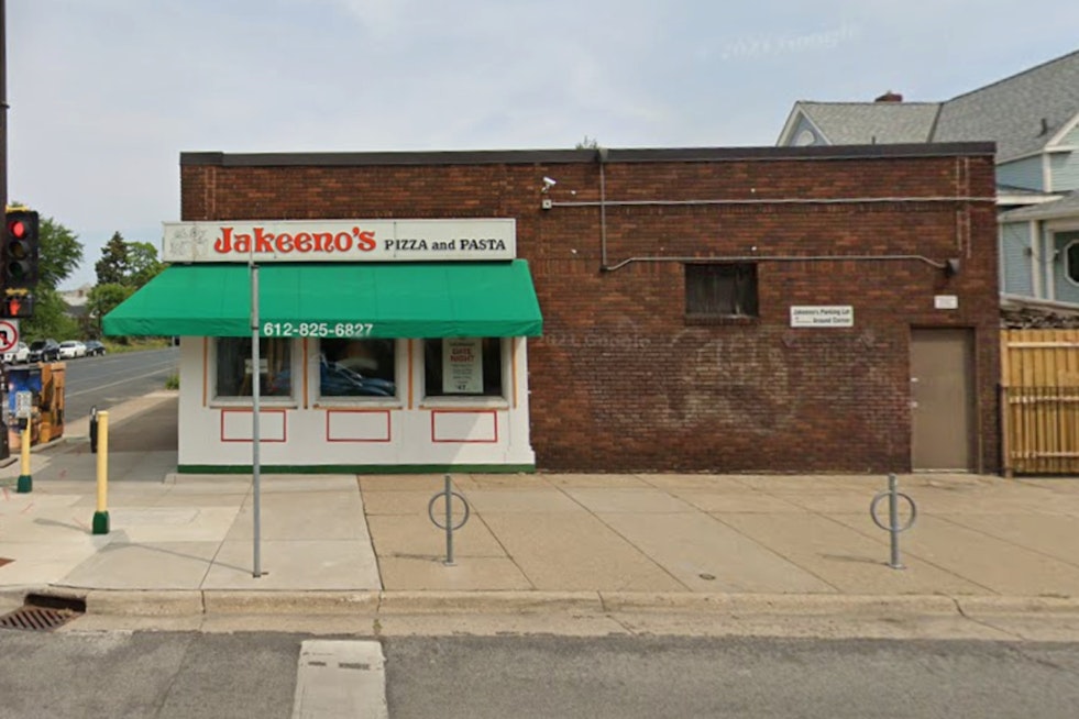 Dawn Blaze Rips Roof Of South Minneapolis Pizza Icon Jakeeno’s