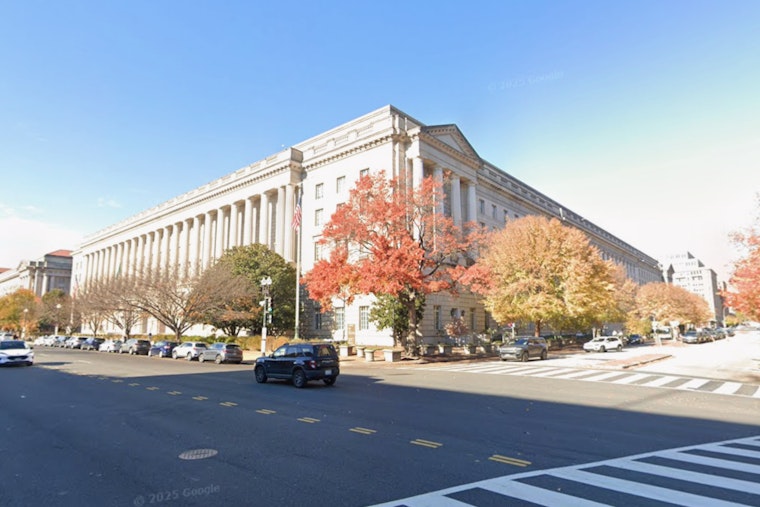 D.C. Dems Blow Up Over IRS Lawyer Ouster, Demand Audit Probe