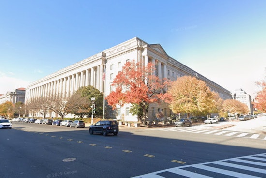 D.C. Dems Blow Up Over IRS Lawyer Ouster, Demand Audit Probe