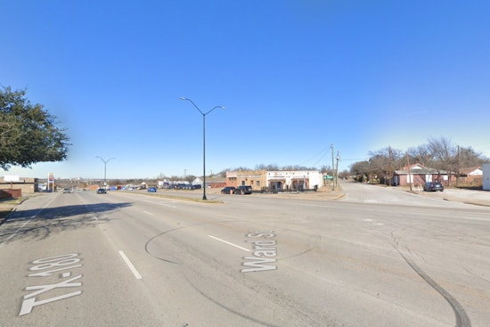 Deadly East Lancaster Crash Claims Driver Near Downtown Fort Worth