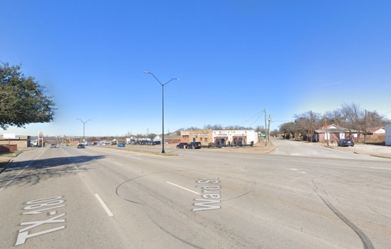 Deadly East Lancaster Crash Claims Driver Near Downtown Fort Worth