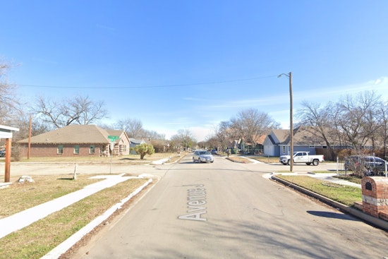 Deadly Pre-Dawn Poly Blaze Kills One, Sends Fort Worth Firefighters To Hospital