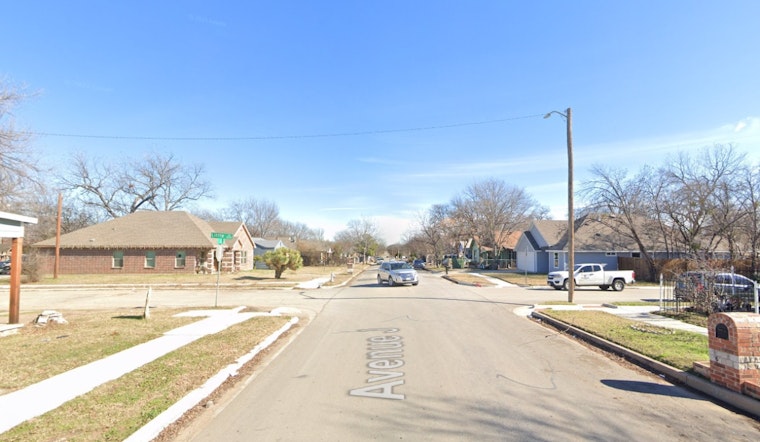 Deadly Pre-Dawn Poly Blaze Kills One, Sends Fort Worth Firefighters To Hospital