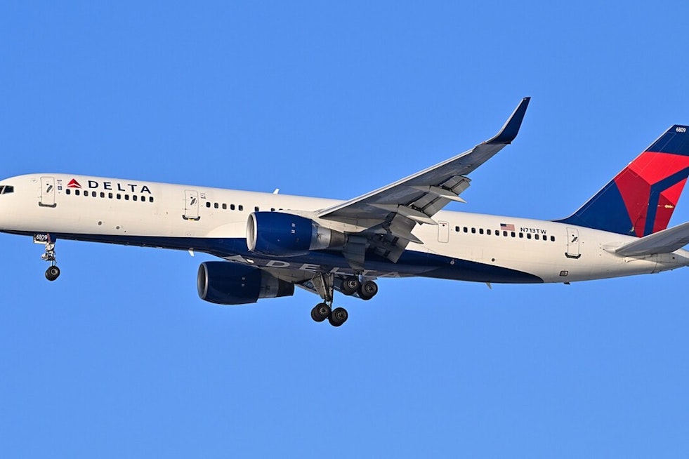 Delta Pulls Plug on Memphis to JFK Nonstop, Travelers Sent Back to Connections