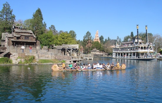 Disneyland Custodian Peels Off Shirt, Slips Into Rivers of America in Front of Guests