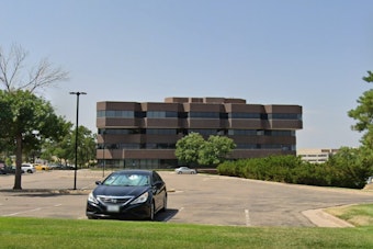 Douglas County Schools Score Distressed Meridian Office For 53% Off
