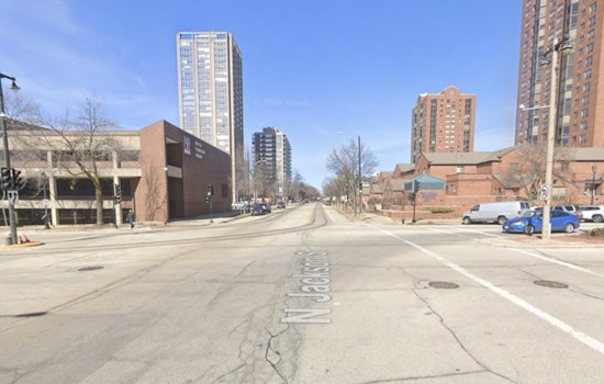 Downtown Milwaukee Cyclist Fatally Struck By Bus At Kilbourn And Jackson