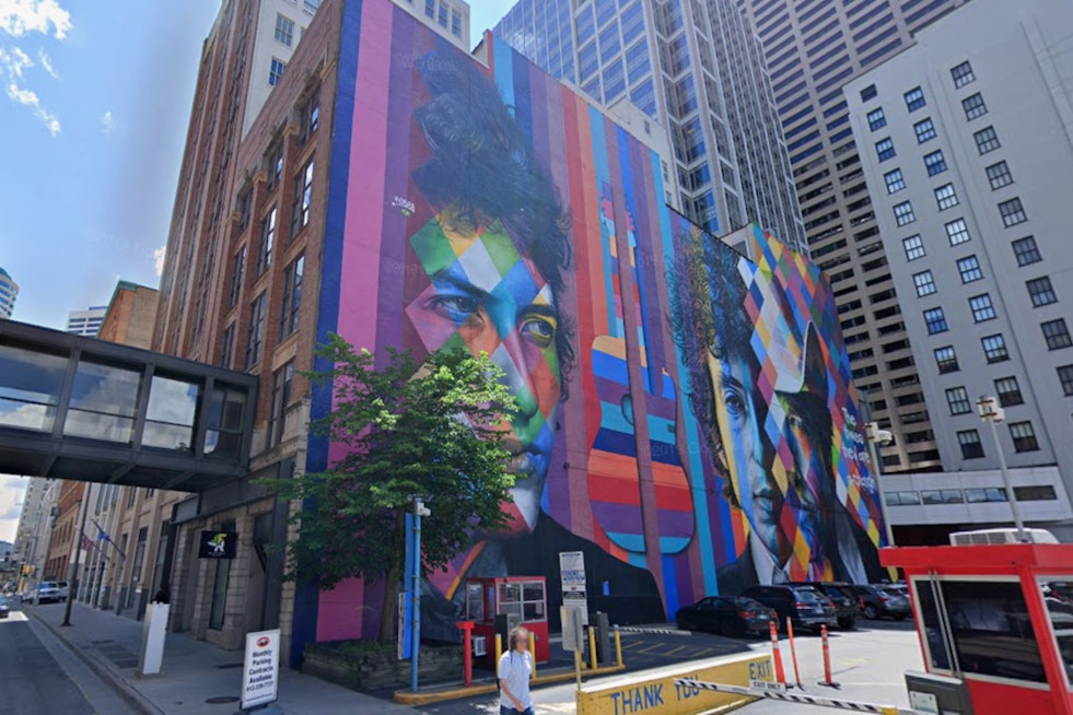 Downtown Minneapolis Dylan Mural Building Sold At Quiet Discount