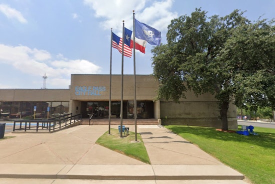 Eagle Pass Slams the Brakes on Shelby Park Buoy Staging Deal