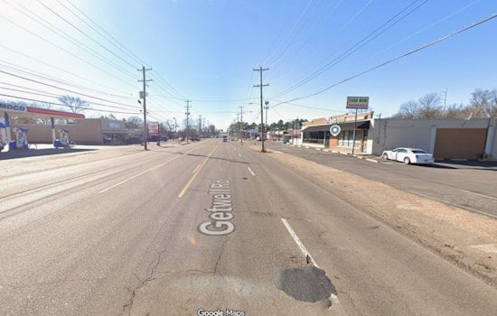 East Memphis Gas Station Carjacked, Driver Robbed At Gunpoint