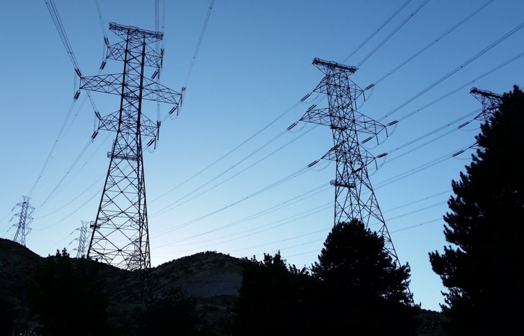 East Oak Ridge Plunged Into Darkness As Traffic Lights Blink Out And Crews Race To Restore Power