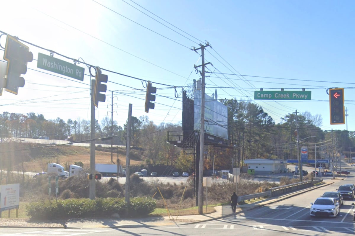 East Point Regular, 75, Shot Near Busy Camp Creek Parkway Intersection