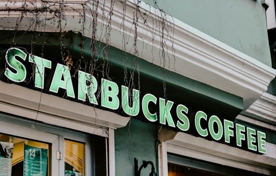 Edina Starbucks Baristas Squeak Out Union Win at 50th and France