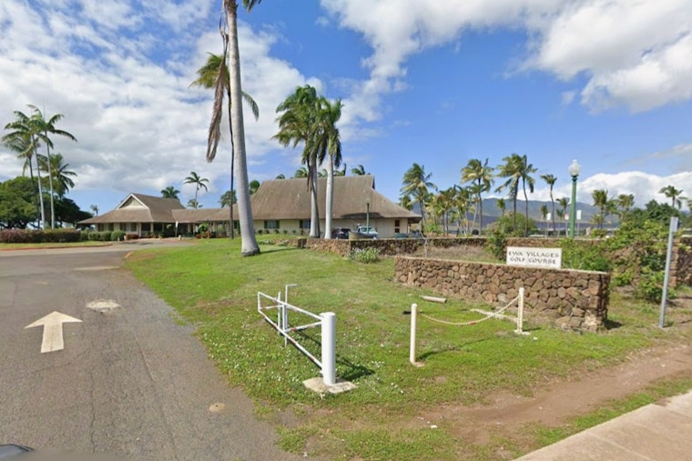 Ewa Golf Course Stench Has Neighbors Crying Foul