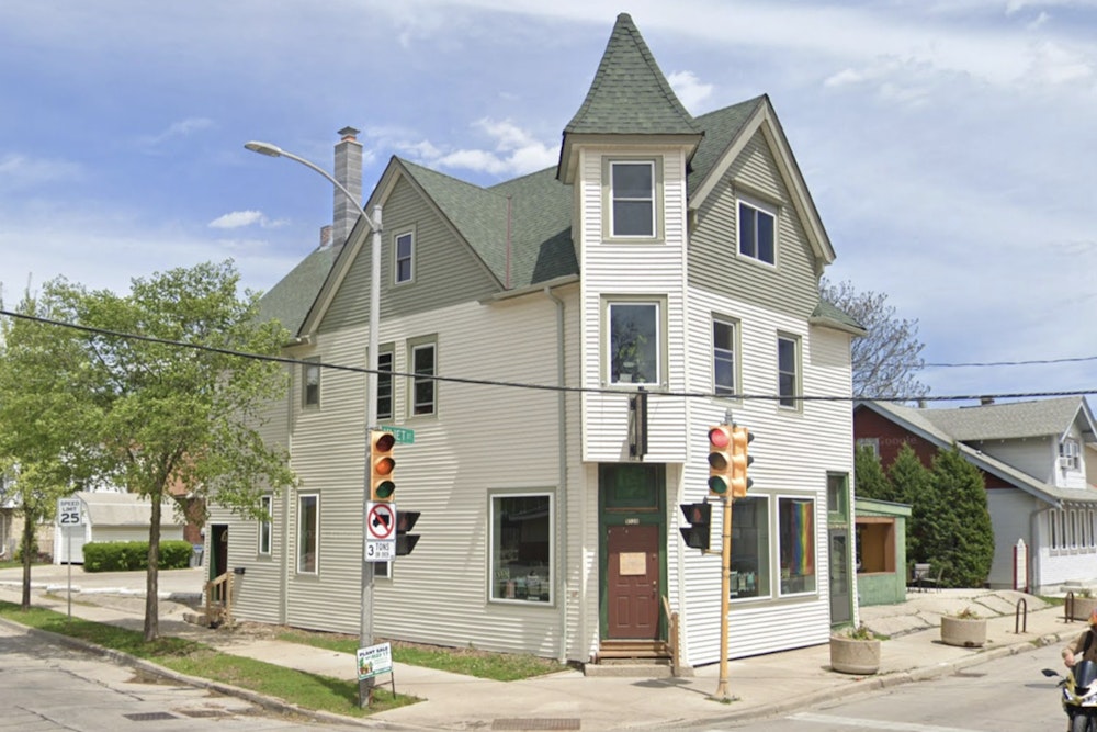 Fancy’s Bar Plots Big Comeback For A Vliet Street Corner