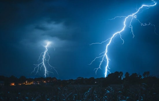Fast-Moving Carolina Storms Rattle I-40 With 40 mph Gusts