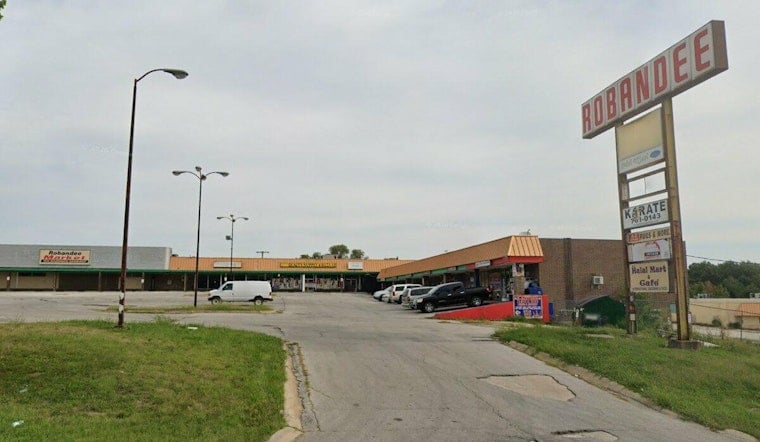 Fed-Up KC Hauls Neglected Robandee Mall Into Court