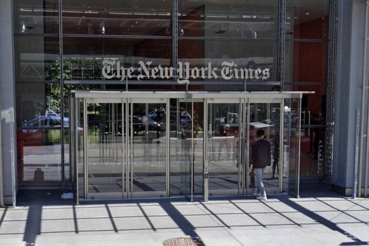 Feds Haul Times Reporters Before Manhattan Grand Jury Over Trump Jet Scoops