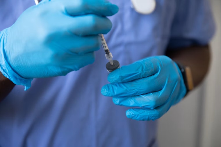 Feds Quietly Loosen Testosterone Rules, Men Still Warned on Prostate Risks