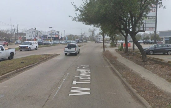 Flaming Car Triggers Chaotic Evacuation at Northwest Houston Washeteria