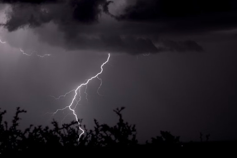 Flood Watch And Red Line Chaos Set Stage For Soggy D.C. Monday