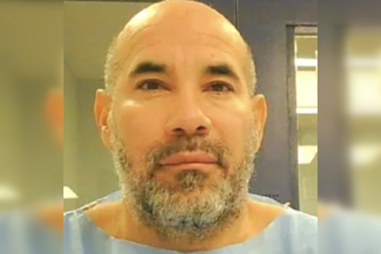 Fort Myers Judge Cuts Loose 2003 Plane Hijacker From ICE Lockup