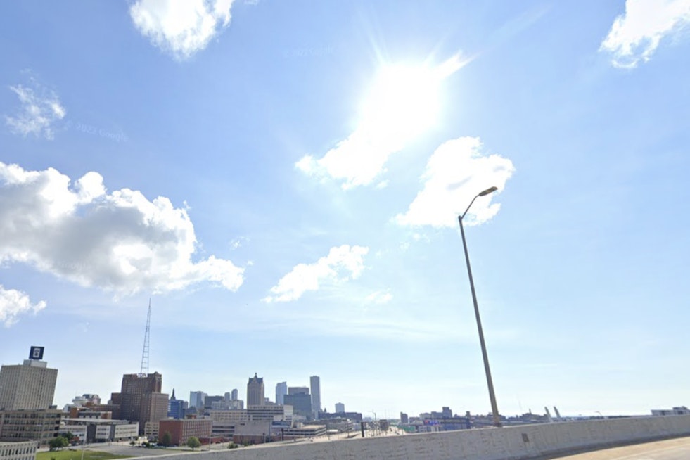 From Lake Breeze to Broiler: Milwaukee Sunday Calm Before Near-100 Heat