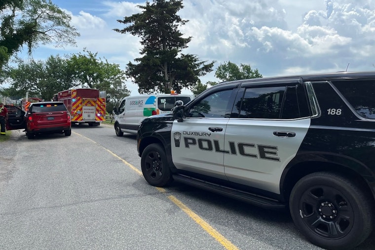 Gas Leak Chaos Shuts King Caesar Road In Duxbury