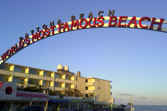 Georgia Tourist Hospitalized After Daytona Beach Shark Bite