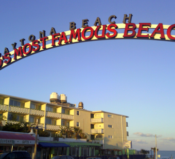 Georgia Tourist Hospitalized After Daytona Beach Shark Bite