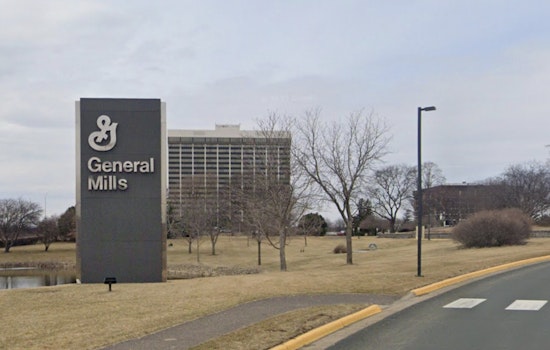 Glass Scare Yanks 735K Pillsbury Rolls From Walmart Bakeries