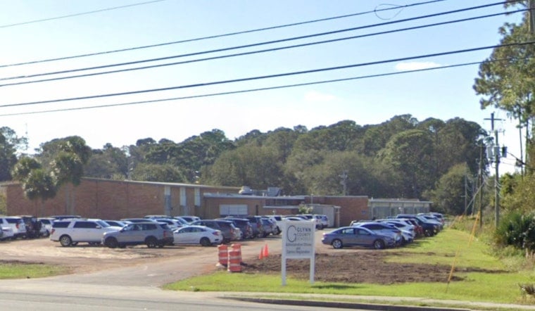 Glynn County Cracks Down, Orders Students To Power Phones Off All Day
