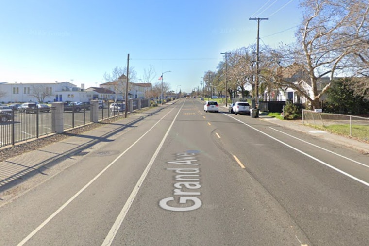 Grand Avenue Blaze Tears Through Two Sacramento Homes