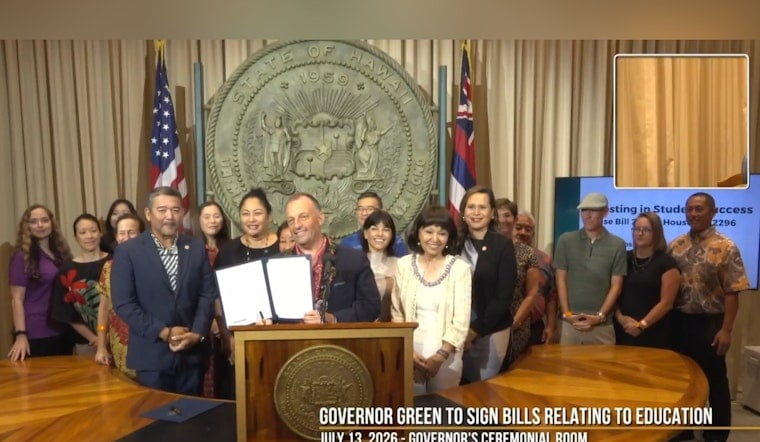 Green Rips Last-Dollar Rule To Let Hawaiʻi Students Put Pell Toward Rent And Food