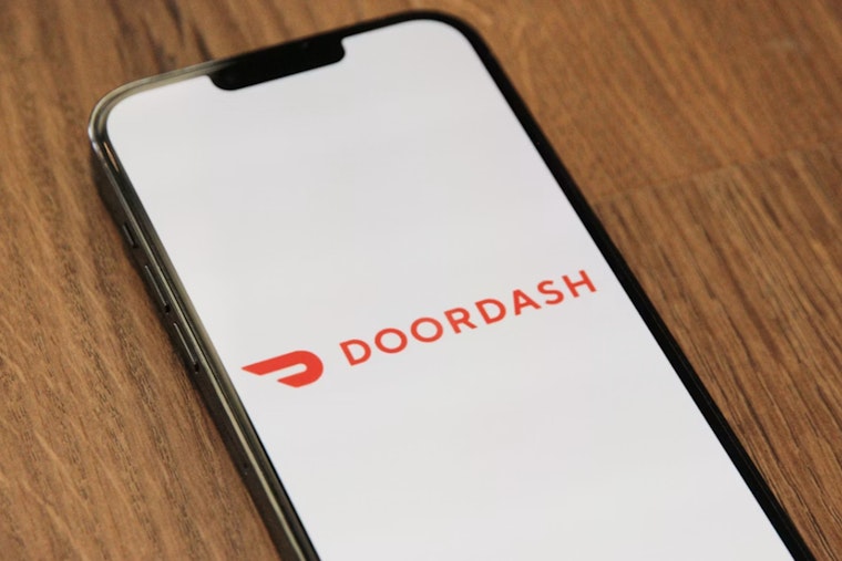 Greenspoint DoorDash Driver Hit By Fleeing Suspect, Still Delivers Dinner